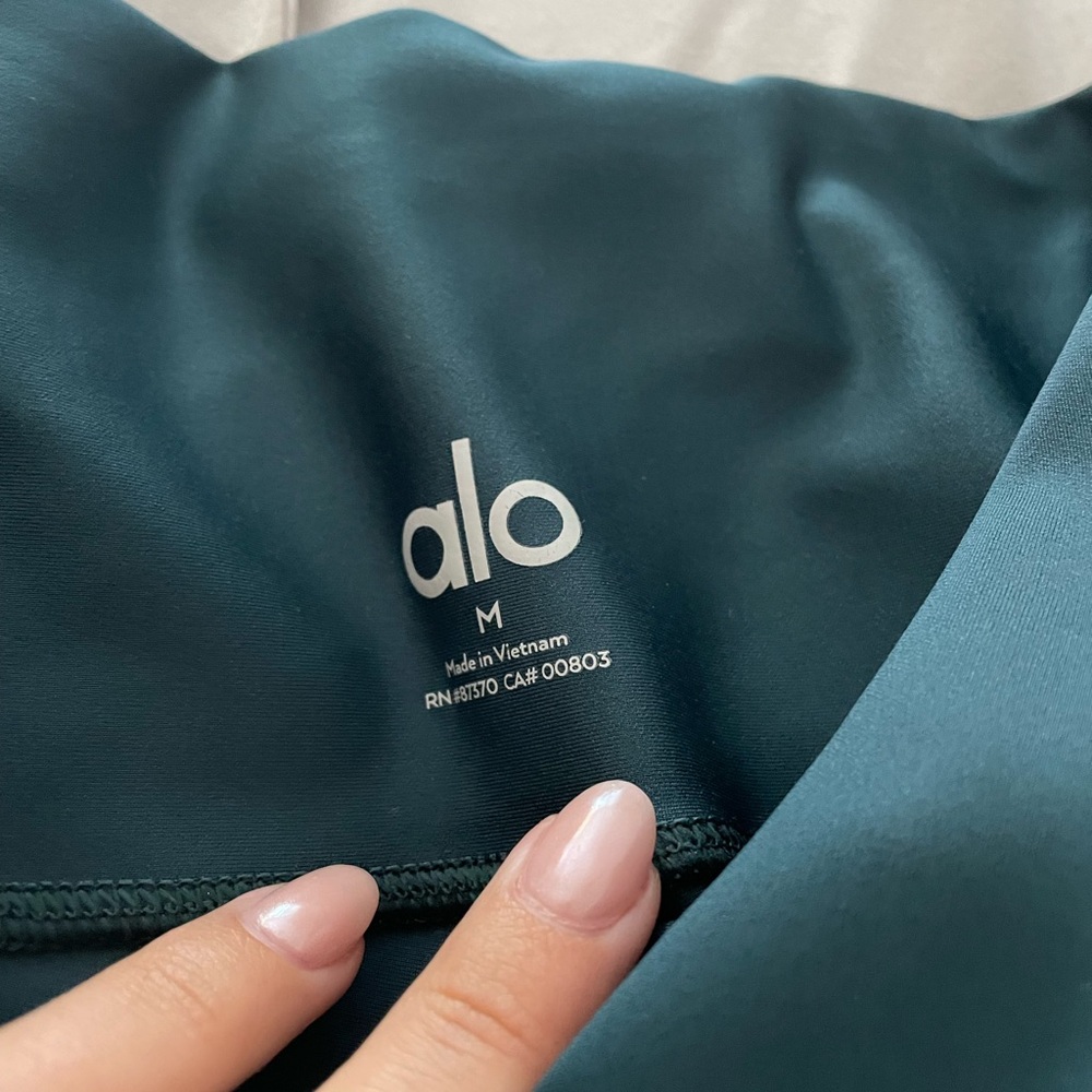 ALO medium air lift leggings